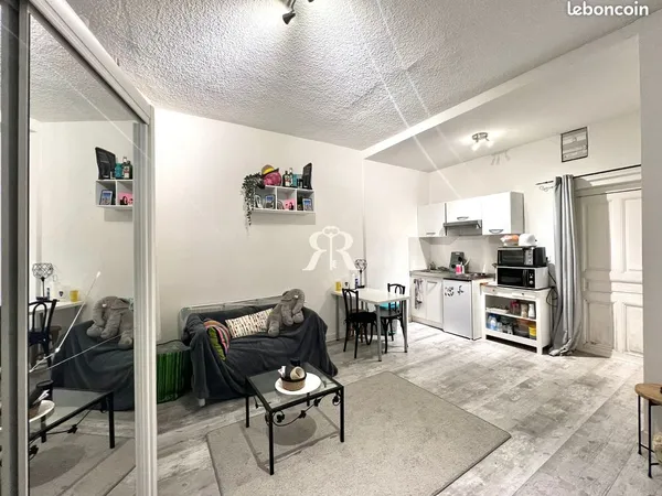 Appartement 1 pièce 27 m² 