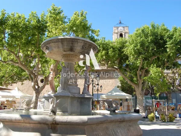 MAUSSANE LES ALPILLES - CENTRE VILLAGE 