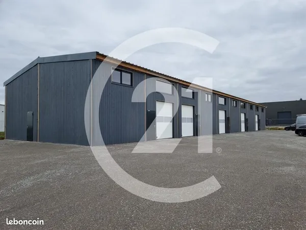 Entrepôt 150 m² GRANE 