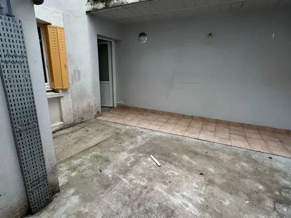 Studio rez-de-chaussée, Vichy 