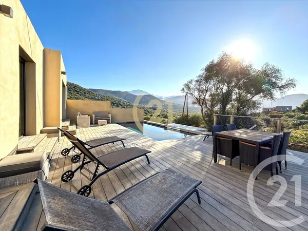 Maison 6 pièces 129 m² 