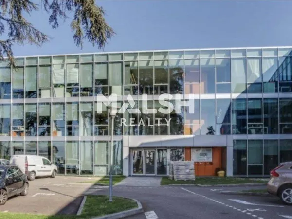 Bureaux 156 m² 