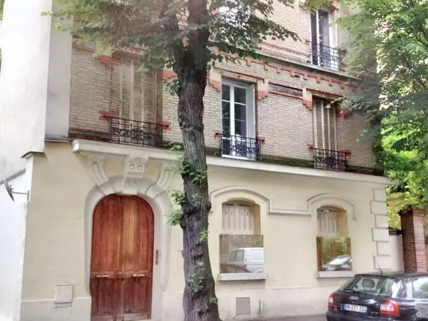 2 pièces meublé dans un immeuble de charme 