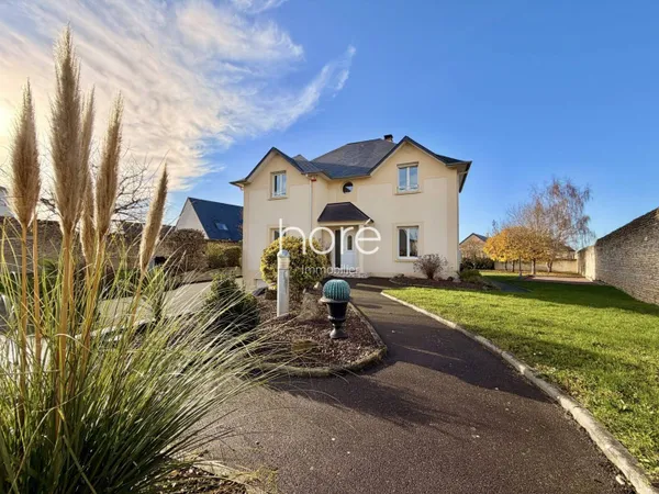 Maison 6 pièces 230 m² 