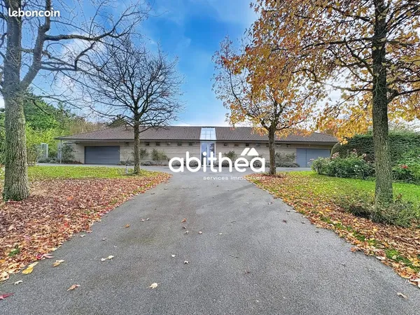 Propriété 9 pièces 368 m² 