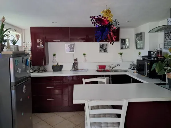 Studio 1 pièce 24 m² 