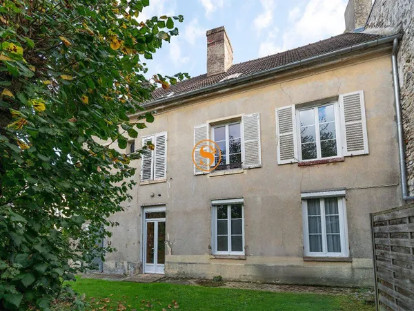 Maison 10 pièces 223 m² 
