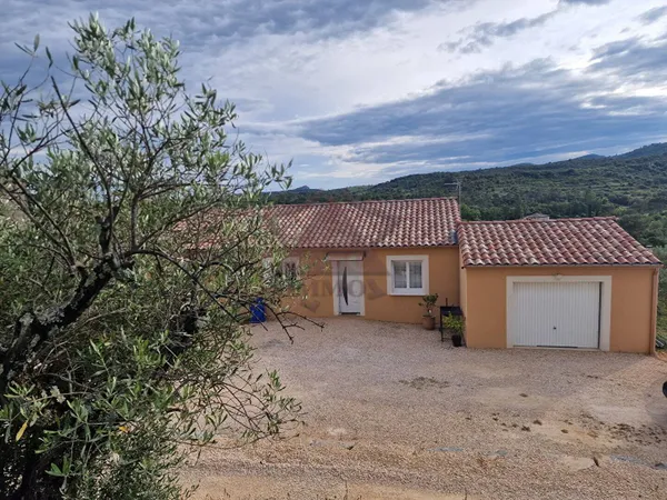 Maison de plain-pied 4 pièces 100 m² 