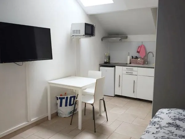 Studio meublé 23m² - Charges incluses - Parking privé - Mondelange 