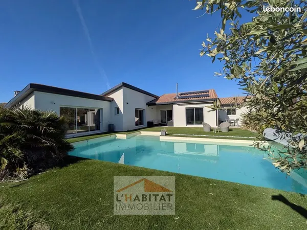 Villa 6 pièces 181 m² 