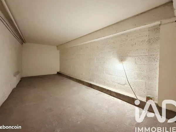 Parking/box 18 m² Paris 