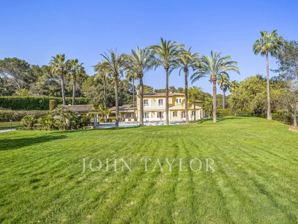 Magnifique Villa d'Exception dans les Parcs de Mougins - Domaine Sécurisé 