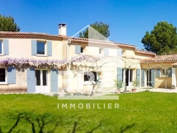 Maison Pernes Les Fontaines 230 m2 