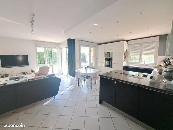 Appartement 4 pièces 85 m² 