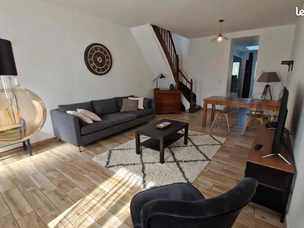 Loue maison meublée 