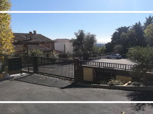 Parking 13 m² 