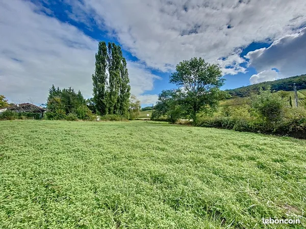 Terrain 1443 m² AZE 