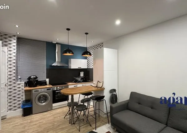 Studio 1 pièce 30 m² 