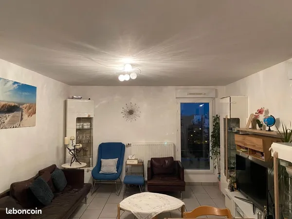 Location bel appartement récent meublé charges incluses 