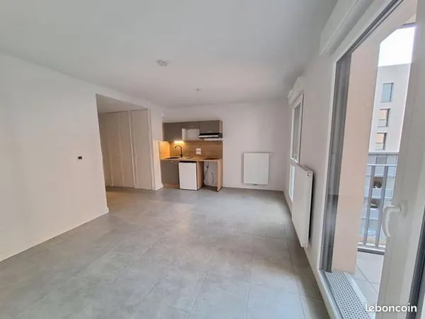 Studio 1 pièce 31 m² 