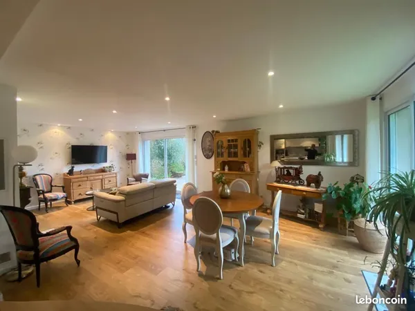 Maison 5 pièces 142 m² 