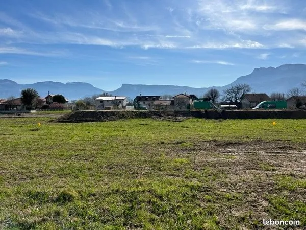 Terrain 228 m² Tullins 