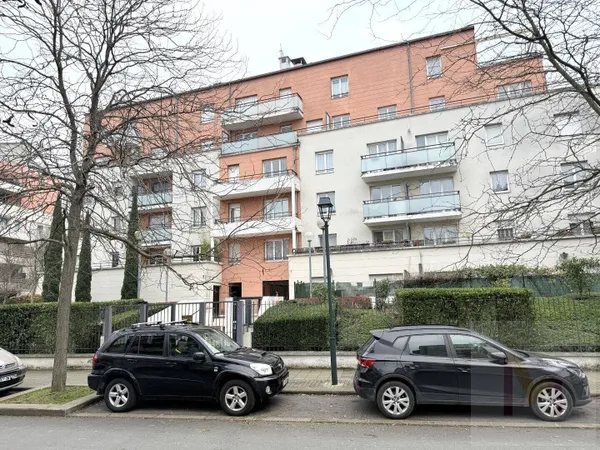 Studio 1 pièce 27 m² 