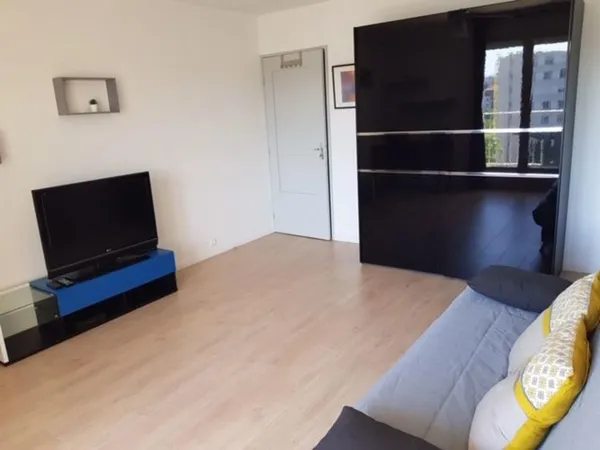 Bel appartement meublé 