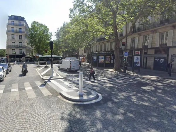 Boutique 2 pièces 102 m² 