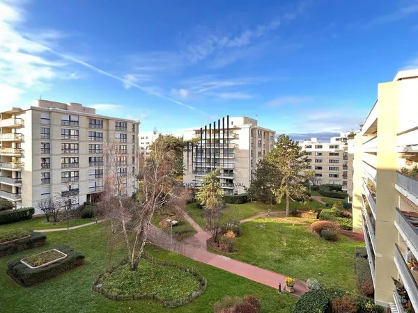 Appartement 4 pièces 83 m² 