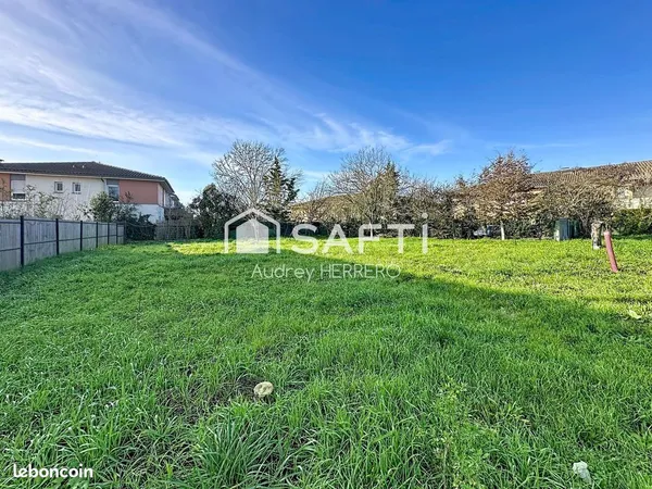 Terrain 607 m² SAINT-JORY 