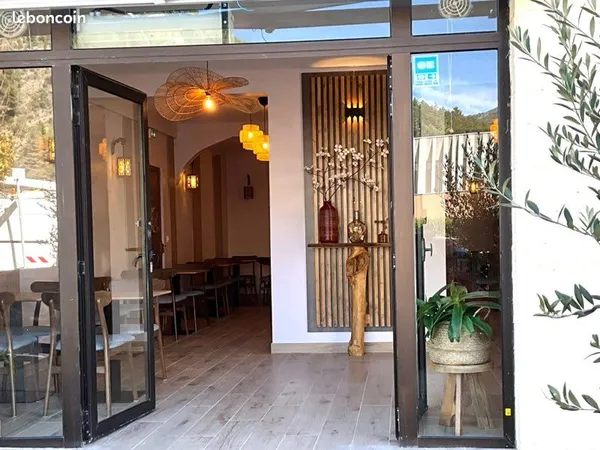 Restaurant refait à neuf à vendre Digne les Bains 