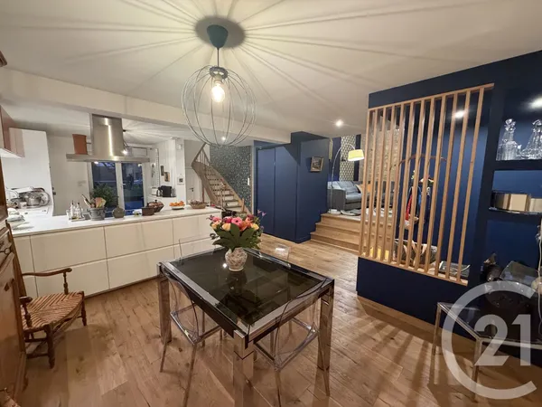 Maison 5 pièces 160 m² 
