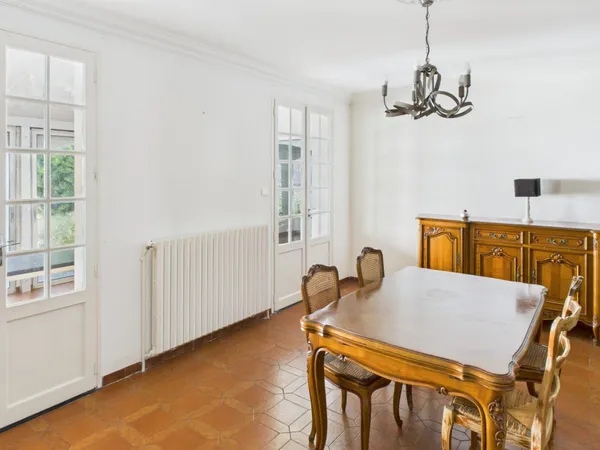 Grande maison à rénovée secteur Anatole France 