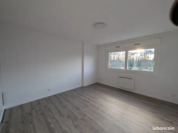 STUDIO 24 m², La Chapelle sur Erdre 