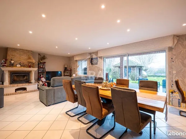Maison 6 pièces 203 m² 