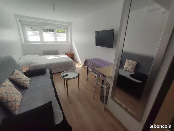 Chambre meublée chez l'habitant 25 m² dans maison avec jardin et terrasse 