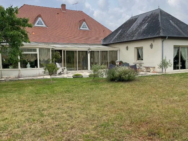 Maison 6 pièces 272 m² 