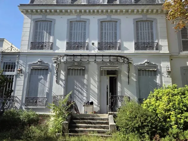 Maison 11 pièces 263 m² 