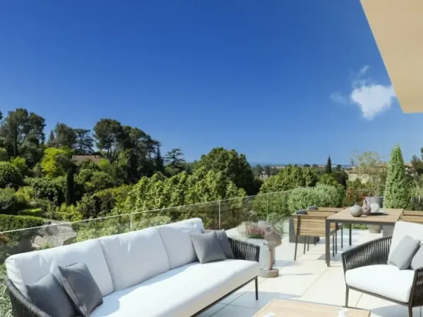 RESIDENCE AVEC PISCINE : BEAU 3 PIECES DE 60M², BELLE TERRASSE DE 15 M², CALME ET VERDURE 