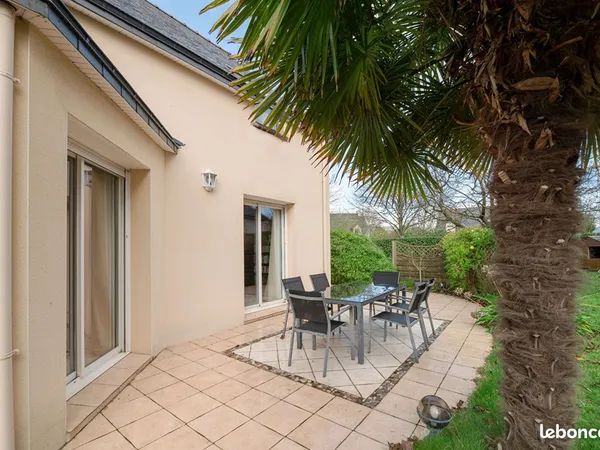 Propriété 7 pièces 156 m² 