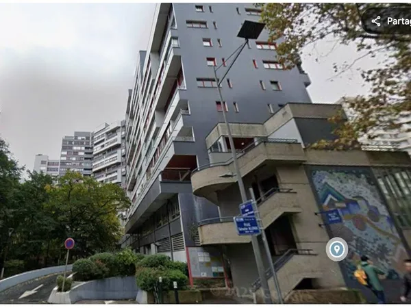 Studio 1 pièce 12 m² 