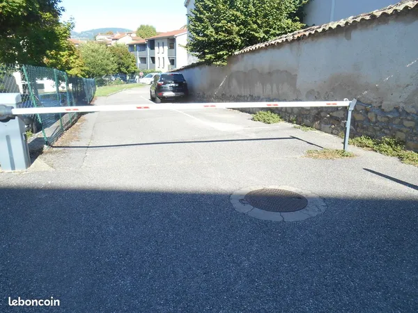 Parking - Garage Location Mornant   27€