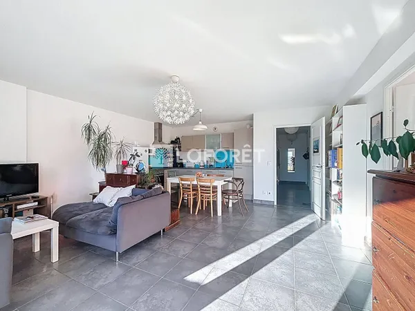 Appartement 4 pièces 80 m² 