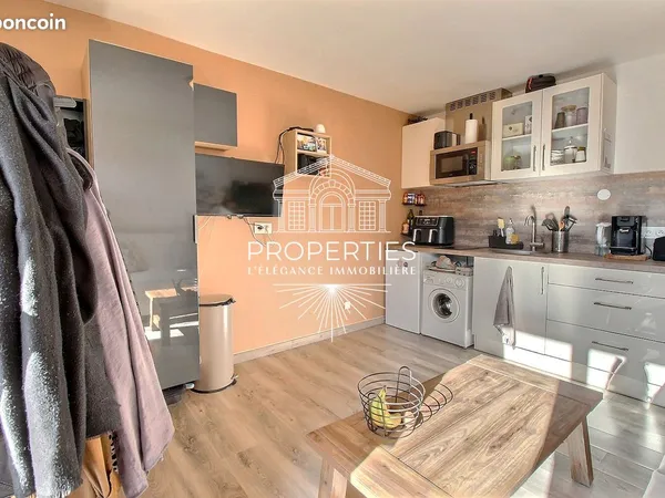 Studio 1 pièce 19 m² 