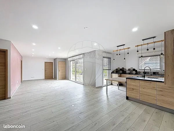 Maison 6 pièces 131 m² 