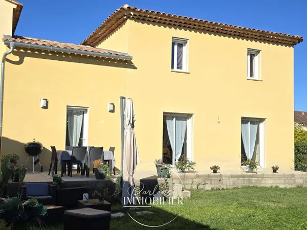 Maison 6 pièces 145 m² 