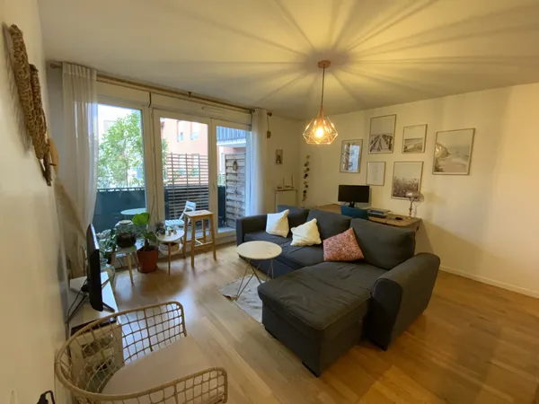 APPARTEMENT T2 MEUBLE de 44 m2 AVEC PARKING ET BALCON 