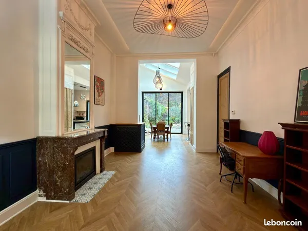 Maison 6 pièces 200 m² 