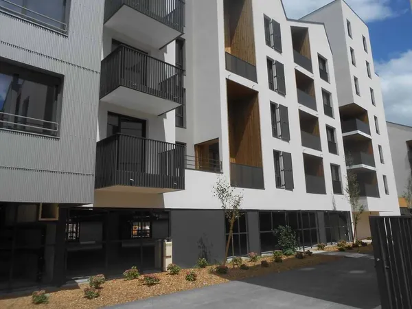 Appartement 4 pièces 79 m² 